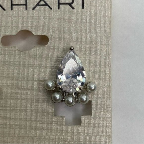 Tahari Silver Teardrop Rhinestone w/ Mini Pearls Detail Clip-On Earrings NEW - Picture 2 of 3